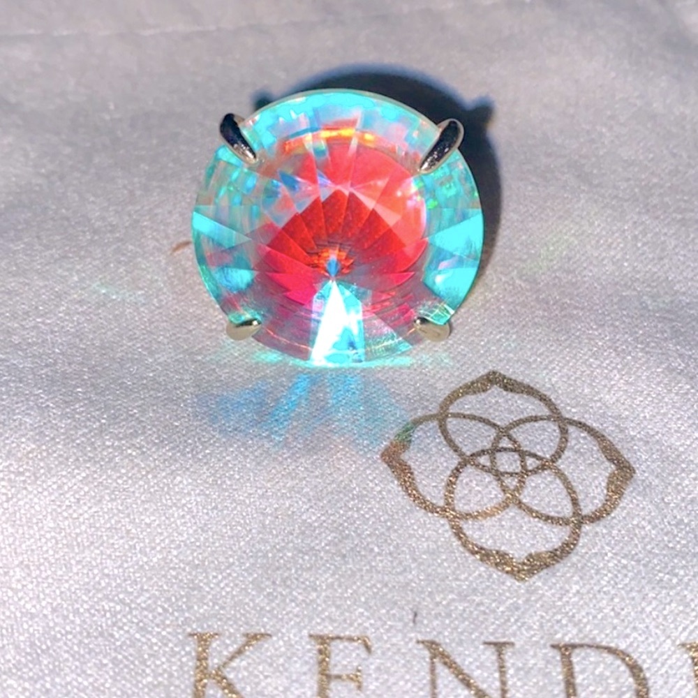 Kendra Scott Jolie Breathtaking.                Gold Dichroic Cocktail Ring
Sz 6 - Picture 8 of 8